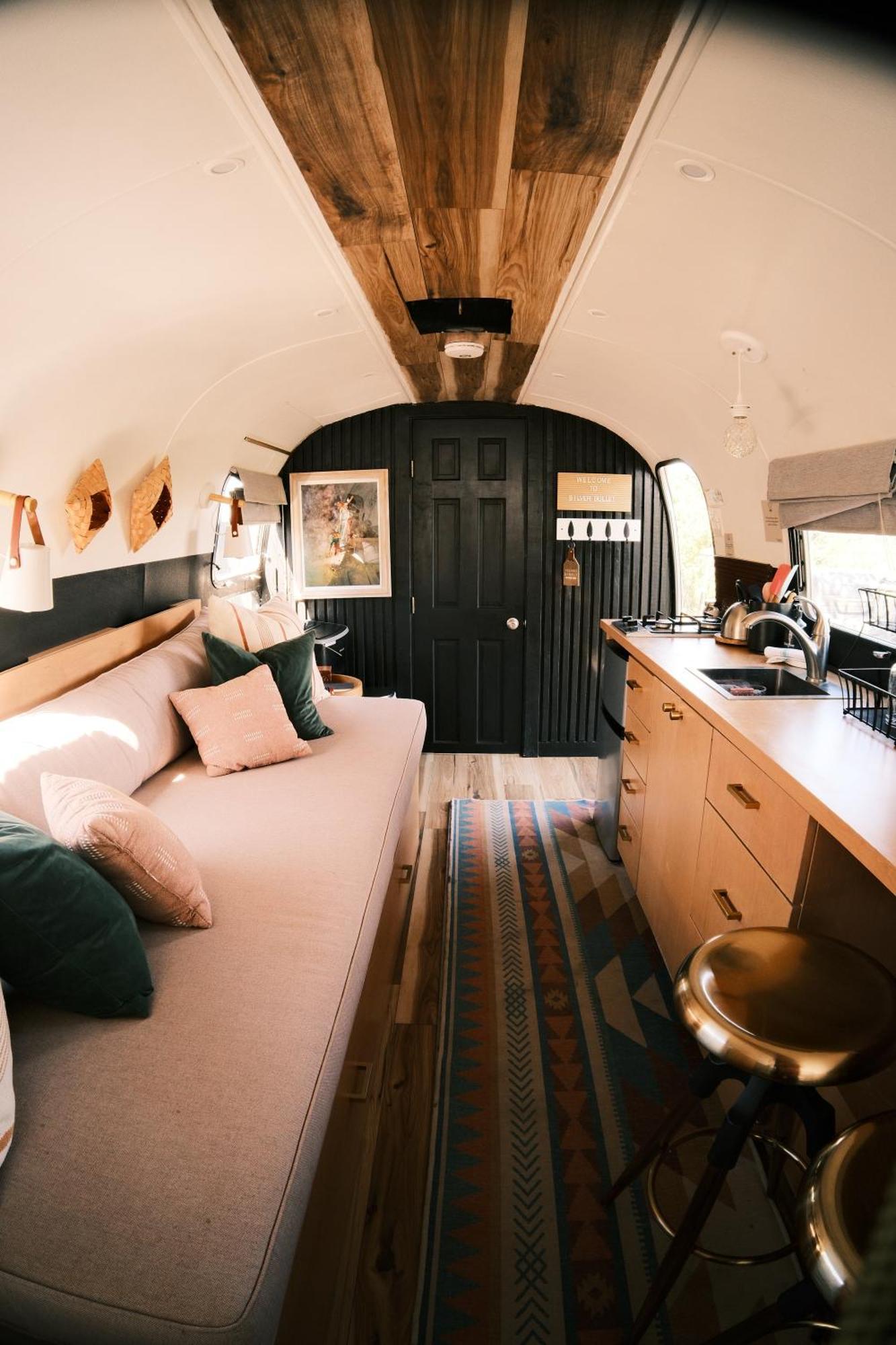 Silver Bullet Airstream, El Mistico Glamping Ranch Nogal 外观 照片