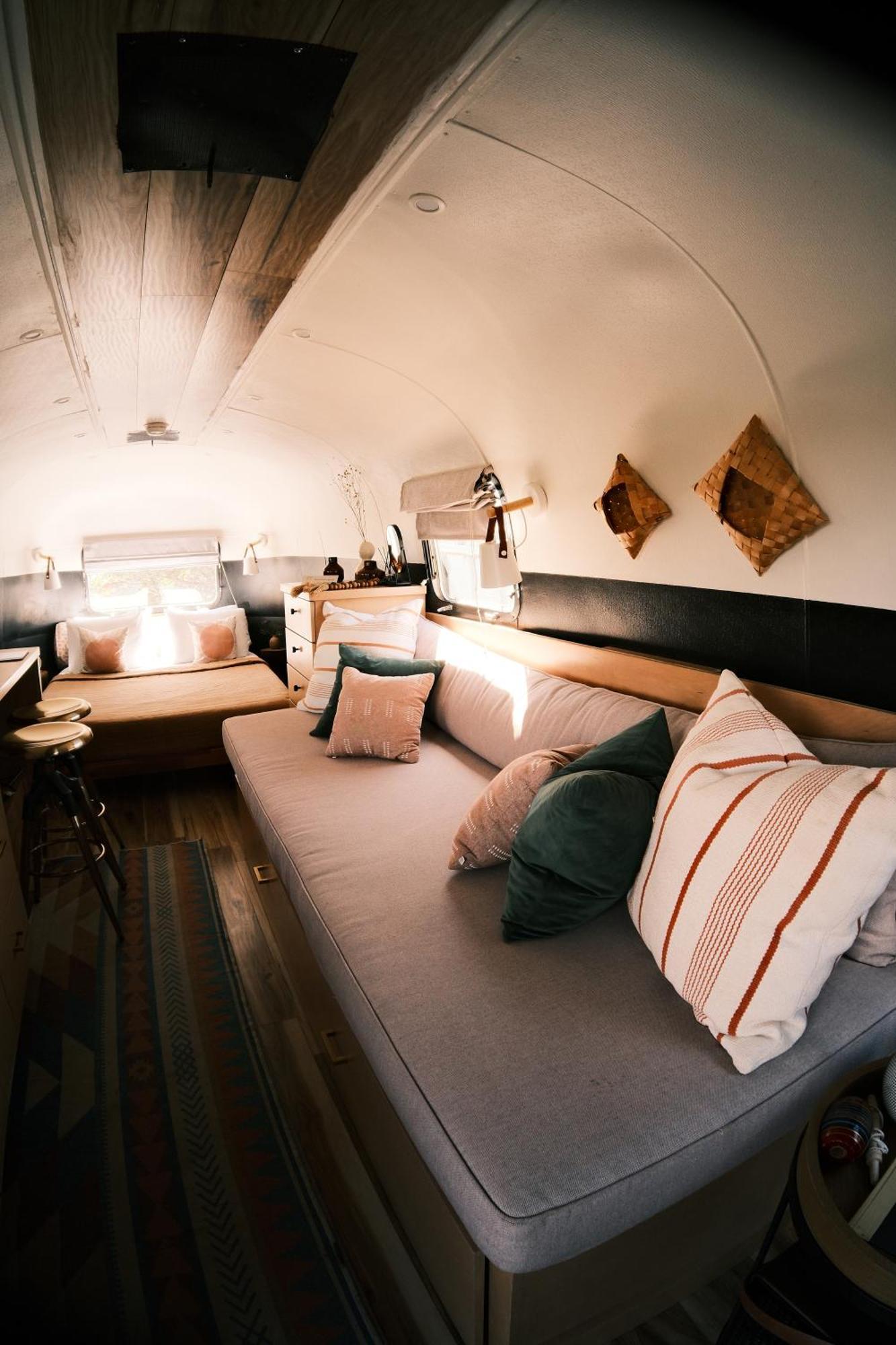 Silver Bullet Airstream, El Mistico Glamping Ranch Nogal 外观 照片
