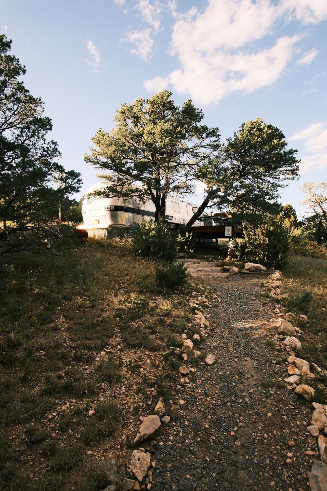Silver Bullet Airstream, El Mistico Glamping Ranch Nogal 外观 照片