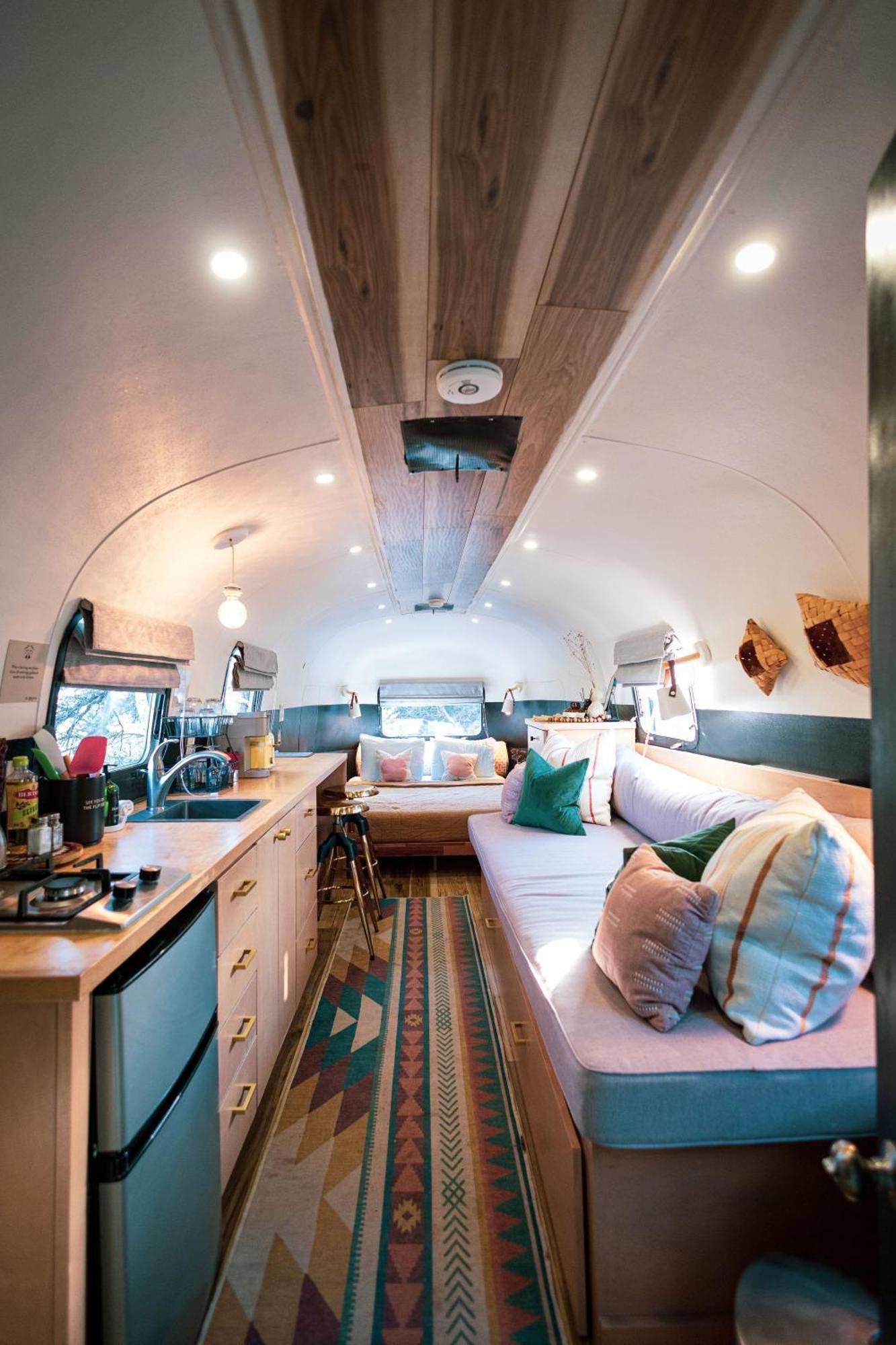 Silver Bullet Airstream, El Mistico Glamping Ranch Nogal 外观 照片